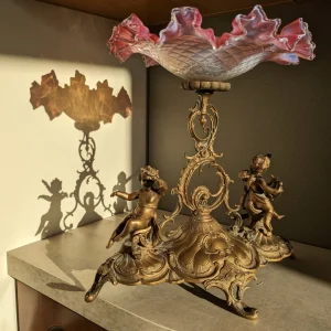 Конфетница фруктовница с херувимами