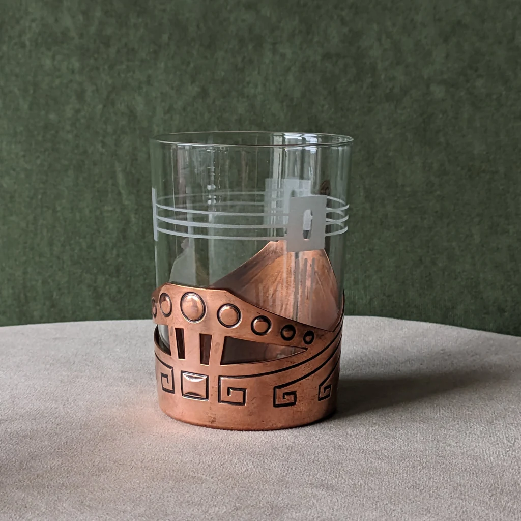 Полноразмерный подстаканник в стиле Арт-Нуво, Модерн — изображение 5