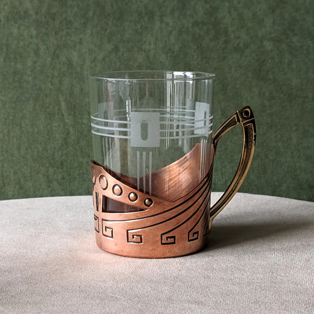 Полноразмерный подстаканник в стиле Арт-Нуво, Модерн — изображение 7