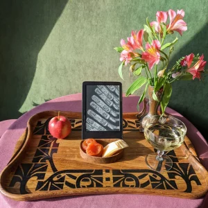 Самая вкусная в мире подставка в стиле Модерн для телефона или электронной книги