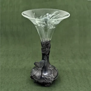 Ваза с бабочкой и виноградной корзинкой модерн Art Nouveau WMF с аутентичным стеклом